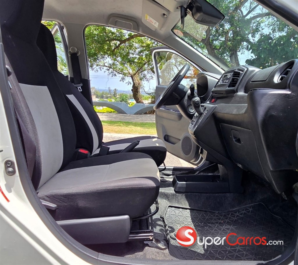 2020 Daihatsu Mira — foto 8 / 12