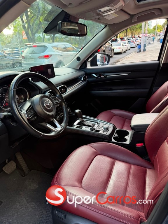 2021 Mazda CX-5 Carbon Edition — foto 3 / 9