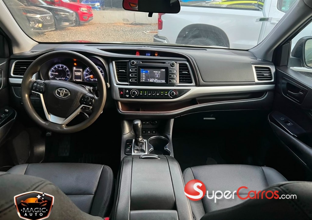 2019 Toyota Highlander LE — foto 5 / 11