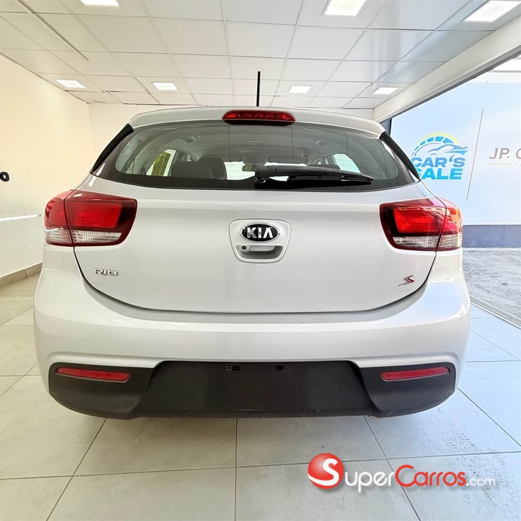 2022 Kia Rio S — foto 6 / 10