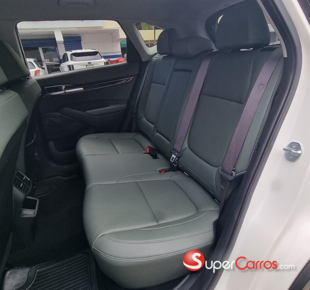 2024 Kia Seltos SX — foto 6 / 11