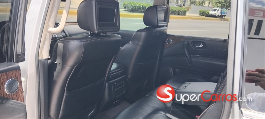 2011 Nissan Patrol — foto 6 / 7