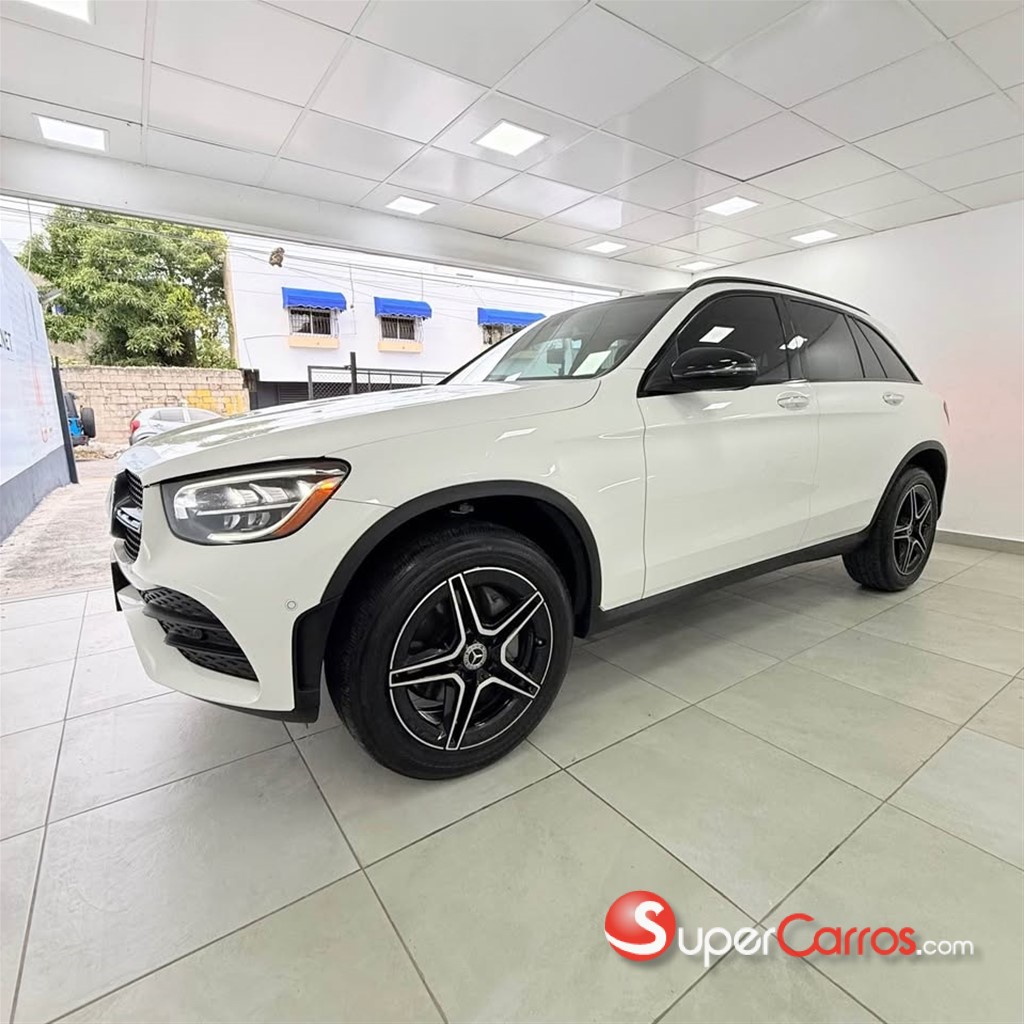 2021 Mercedes-Benz Clase GL 300