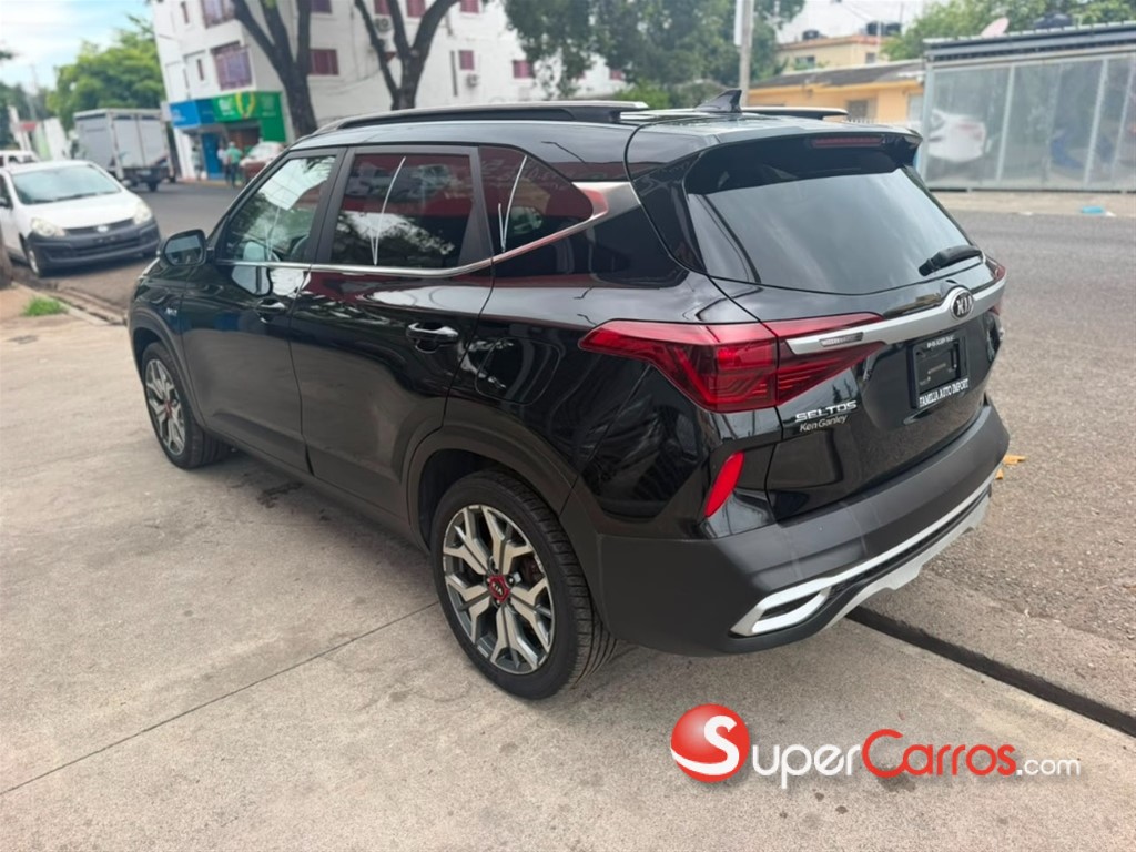 2021 Kia Seltos S Turbo — foto 6 / 11