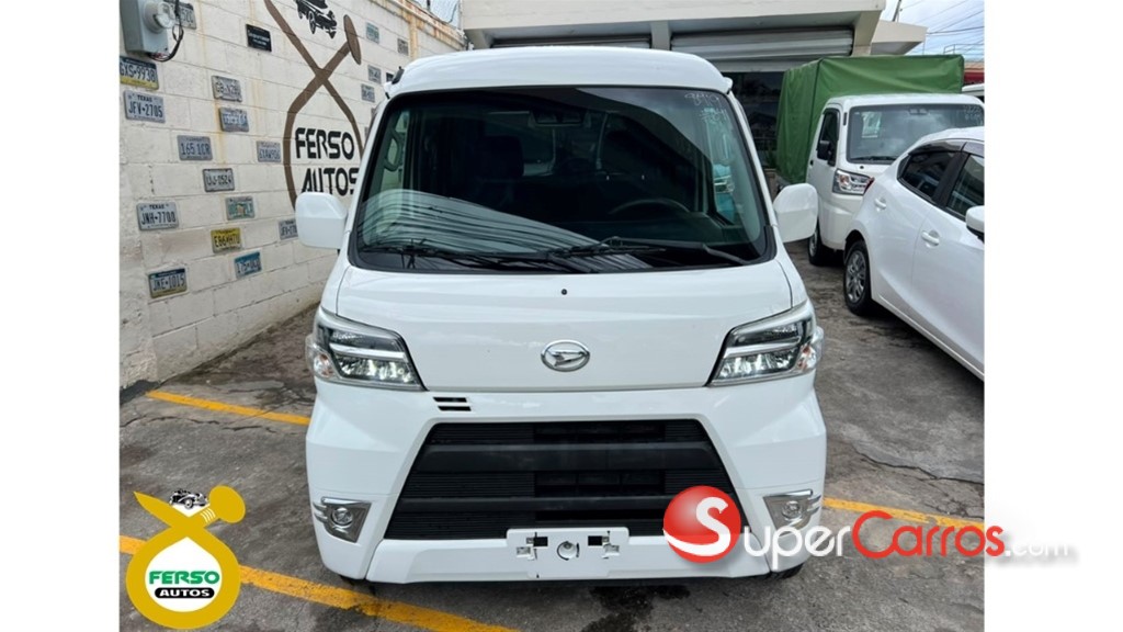 2020 Daihatsu Hijet — foto 2 / 10