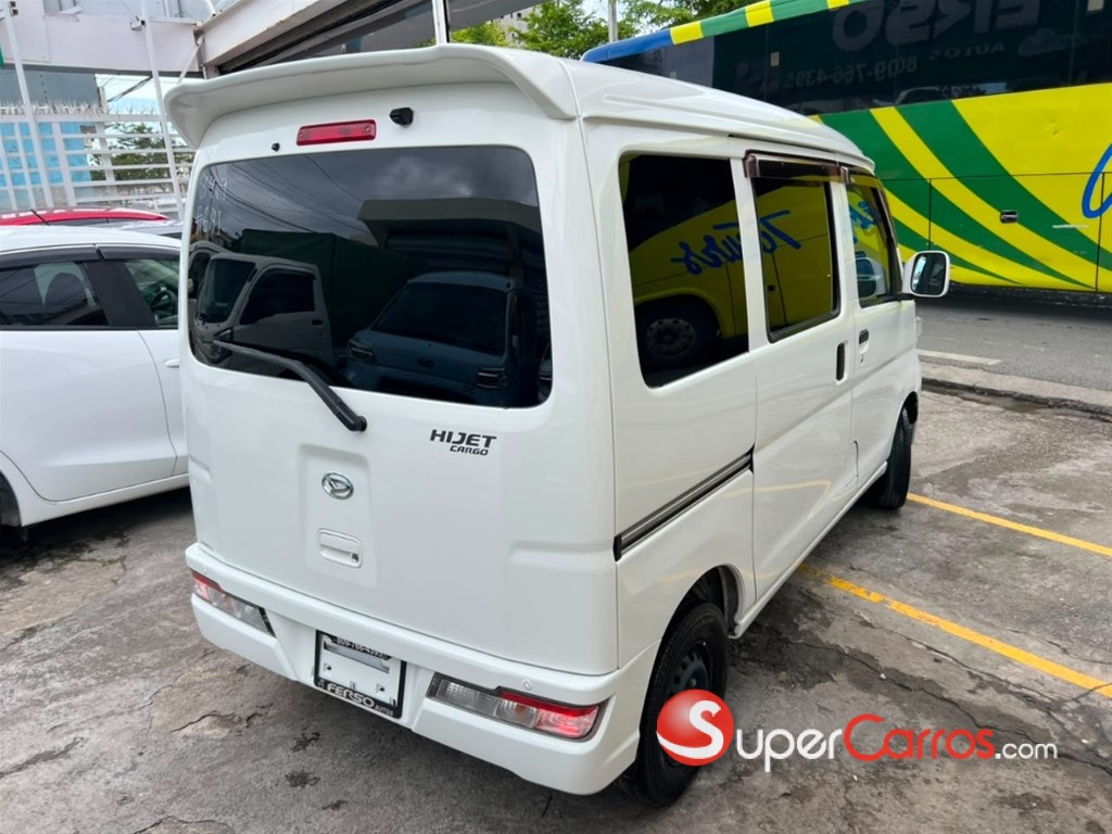 2020 Daihatsu Hijet — foto 4 / 10