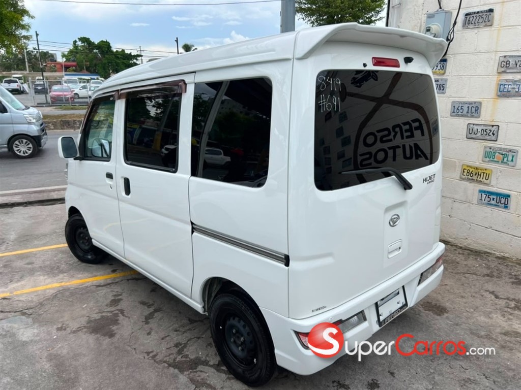 2020 Daihatsu Hijet — foto 6 / 10