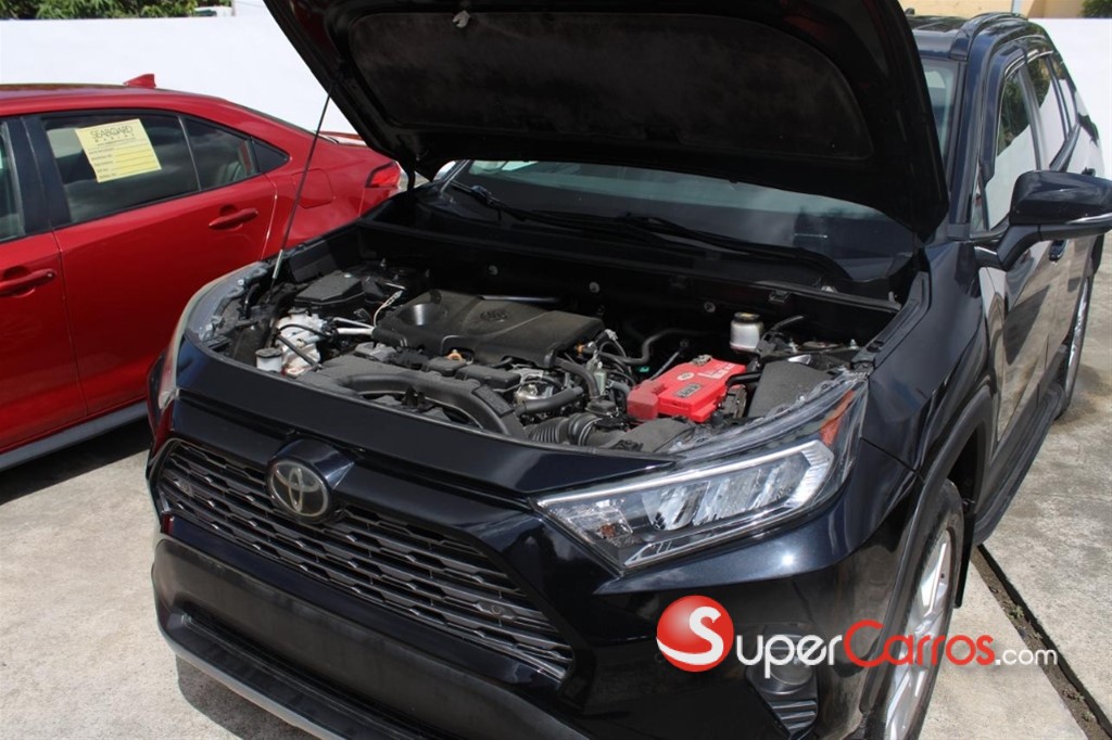 2021 Toyota RAV4 Limited — foto 8 / 9