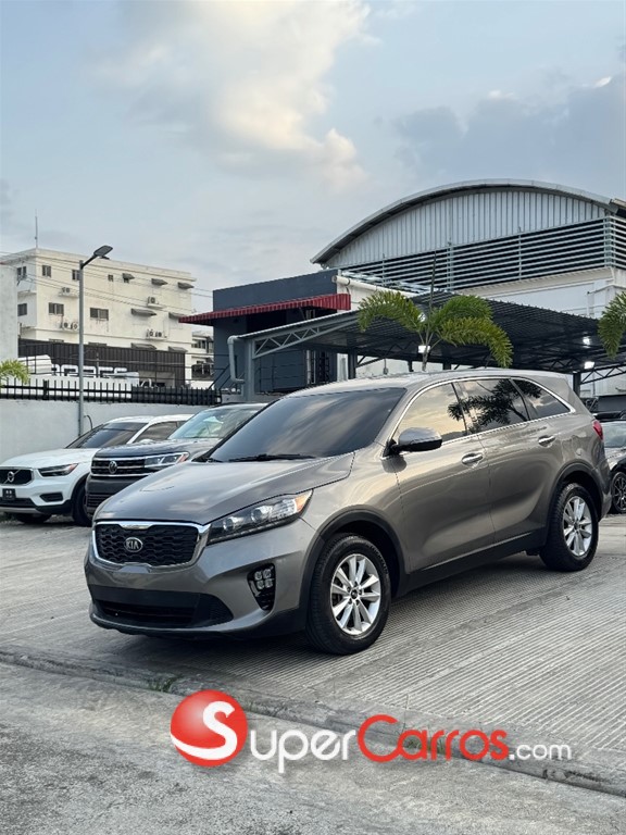 2018 Kia Sorento — foto 3 / 12