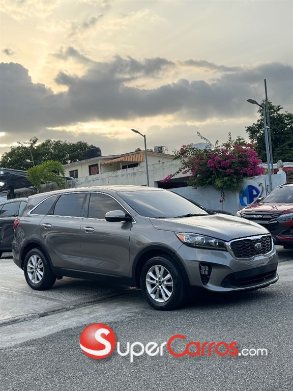 2018 Kia Sorento — foto 4 / 12