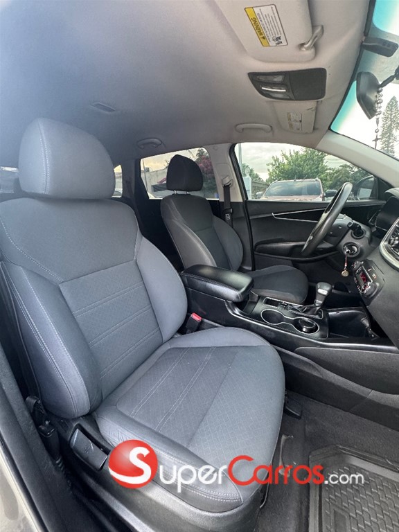 2018 Kia Sorento — foto 10 / 12