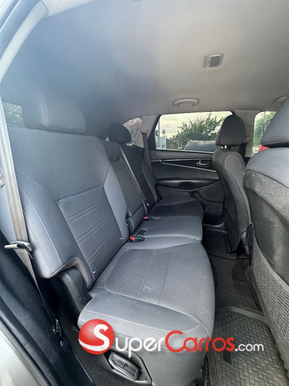 2018 Kia Sorento — foto 11 / 12
