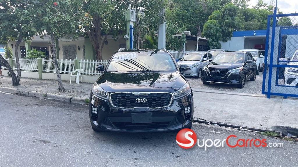 2020 Kia Sorento LX — foto 2 / 12