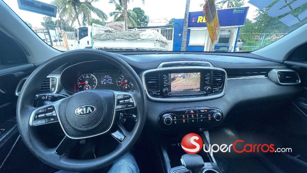 2020 Kia Sorento LX — foto 9 / 12