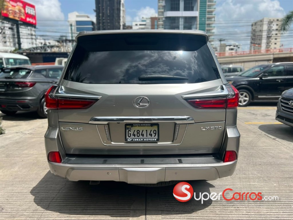 2020 Lexus LX 570 — foto 5 / 12