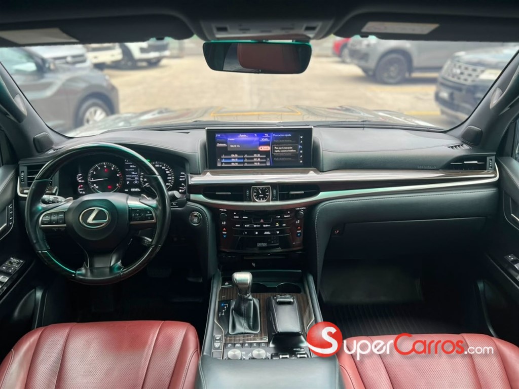 2020 Lexus LX 570 — foto 12 / 12