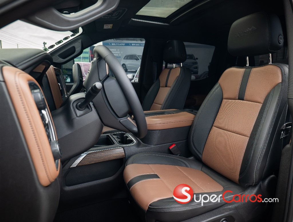 2021 Chevrolet Silverado High Country — foto 4 / 12