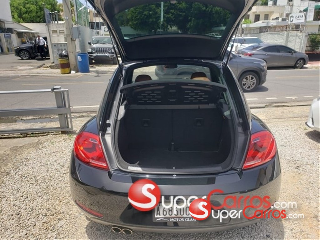 2013 Volkswagen Beetle — foto 9 / 12