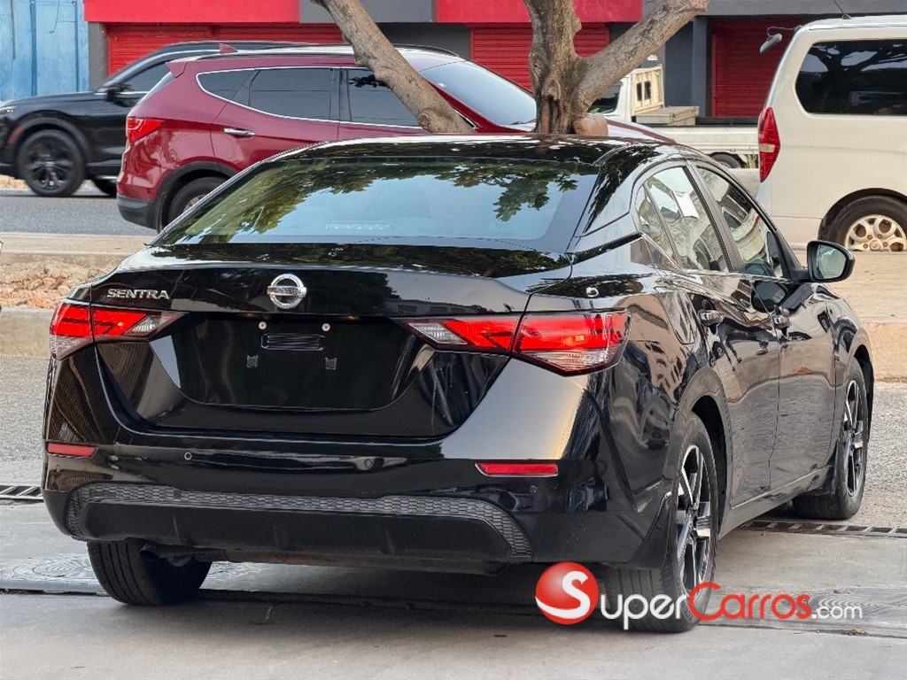 2020 Nissan Sentra — foto 8 / 9