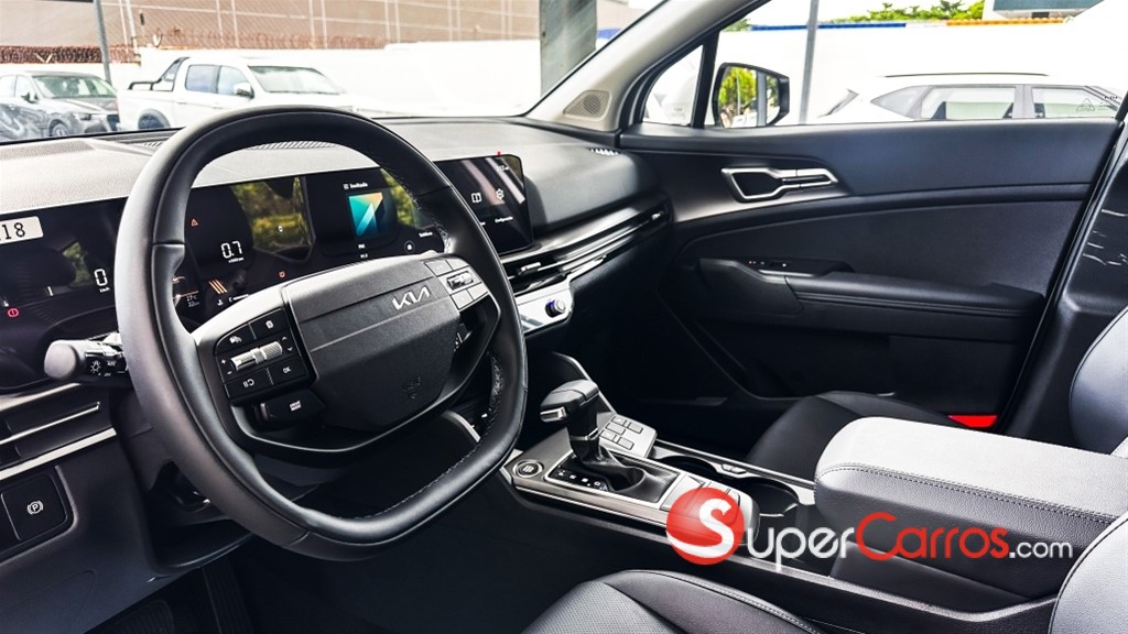 2027 Kia Sportage Luxury — foto 6 / 8