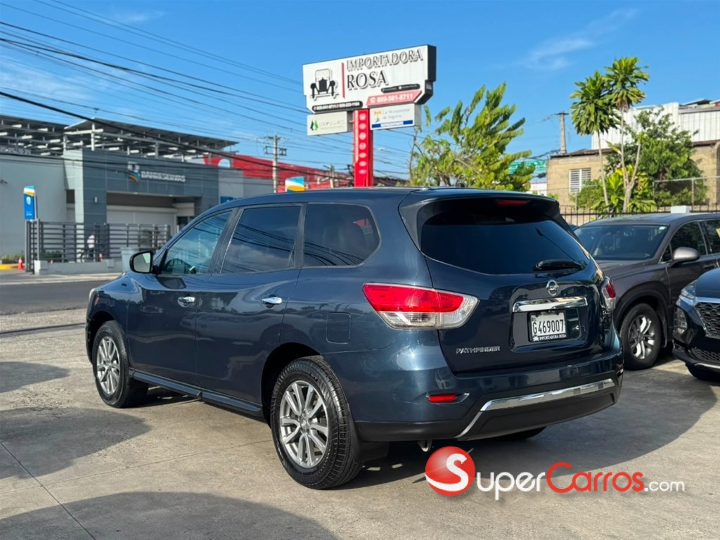 2013 Nissan Pathfinder — foto 5 / 10