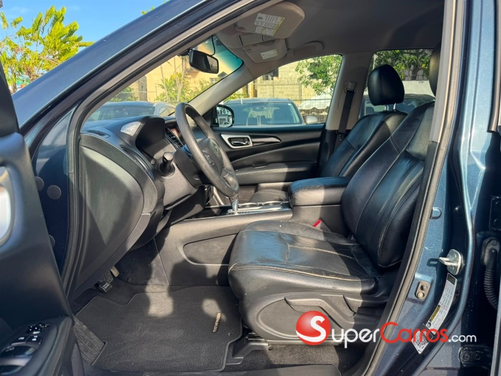 2013 Nissan Pathfinder — foto 7 / 10
