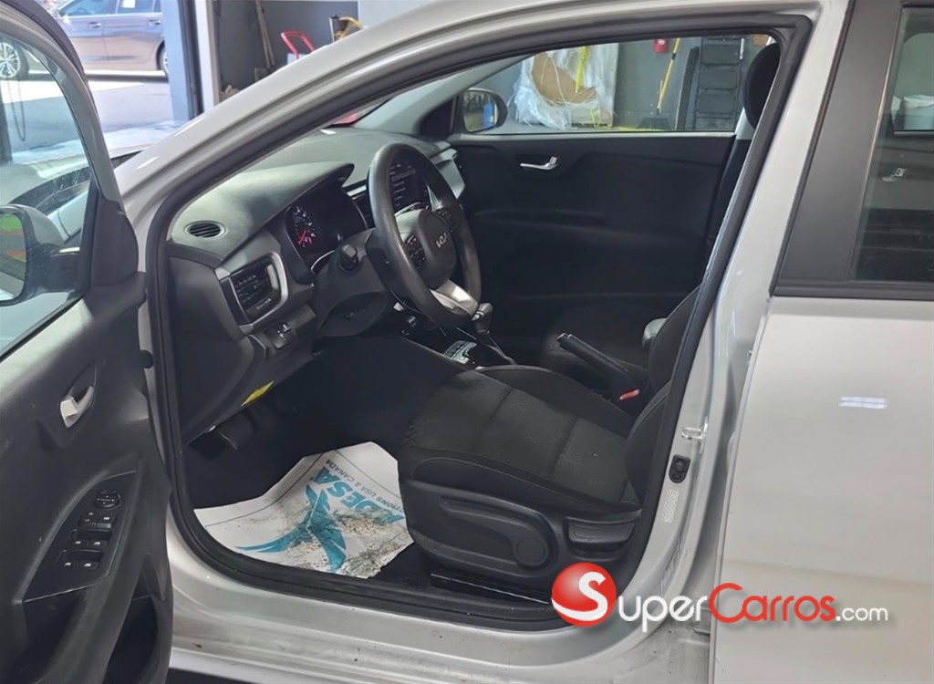 2022 Kia Rio S — foto 4 / 10