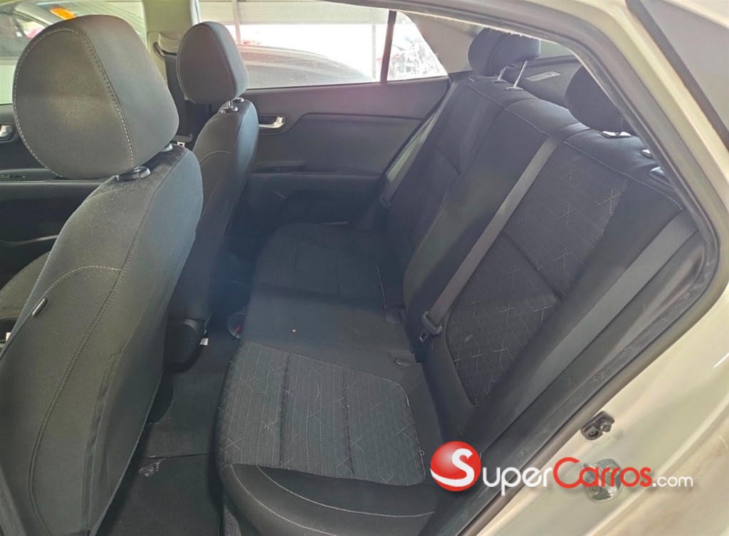 2022 Kia Rio S — foto 10 / 10