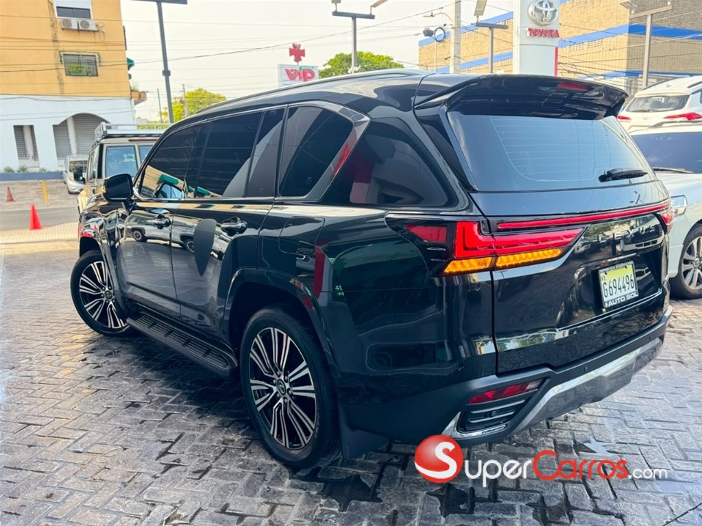 2024 Lexus LX 600 — foto 10 / 12