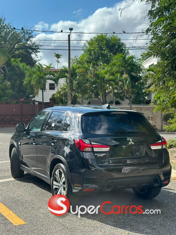 2021 Mitsubishi Motors Outlander Sport — foto 6 / 10