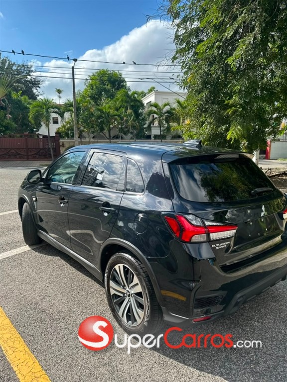 2021 Mitsubishi Motors Outlander Sport — foto 7 / 10