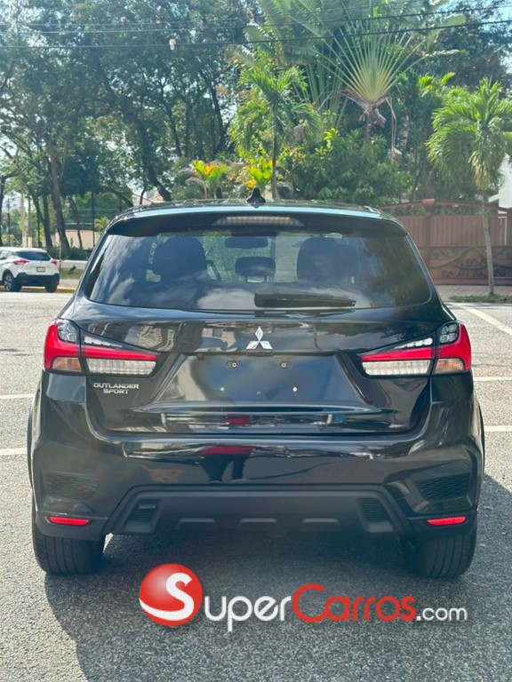 2021 Mitsubishi Motors Outlander Sport — foto 10 / 10