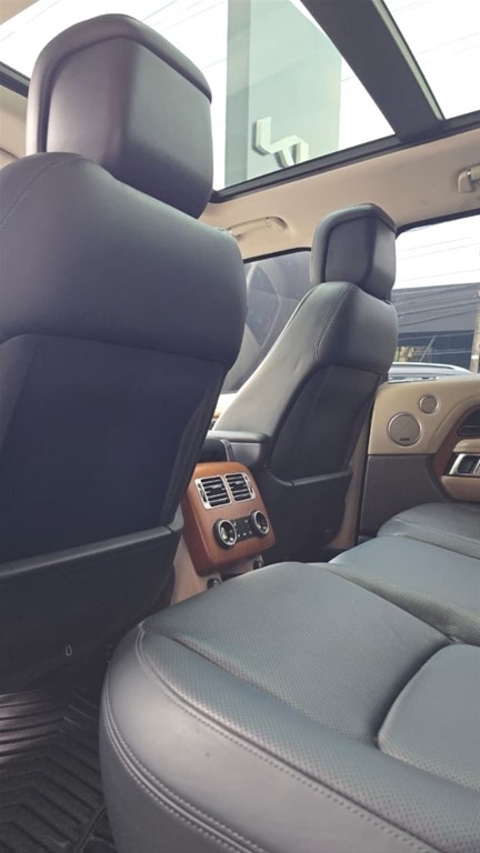 2020 Land Rover Range Rover Vogue TDV6 — foto 8 / 12