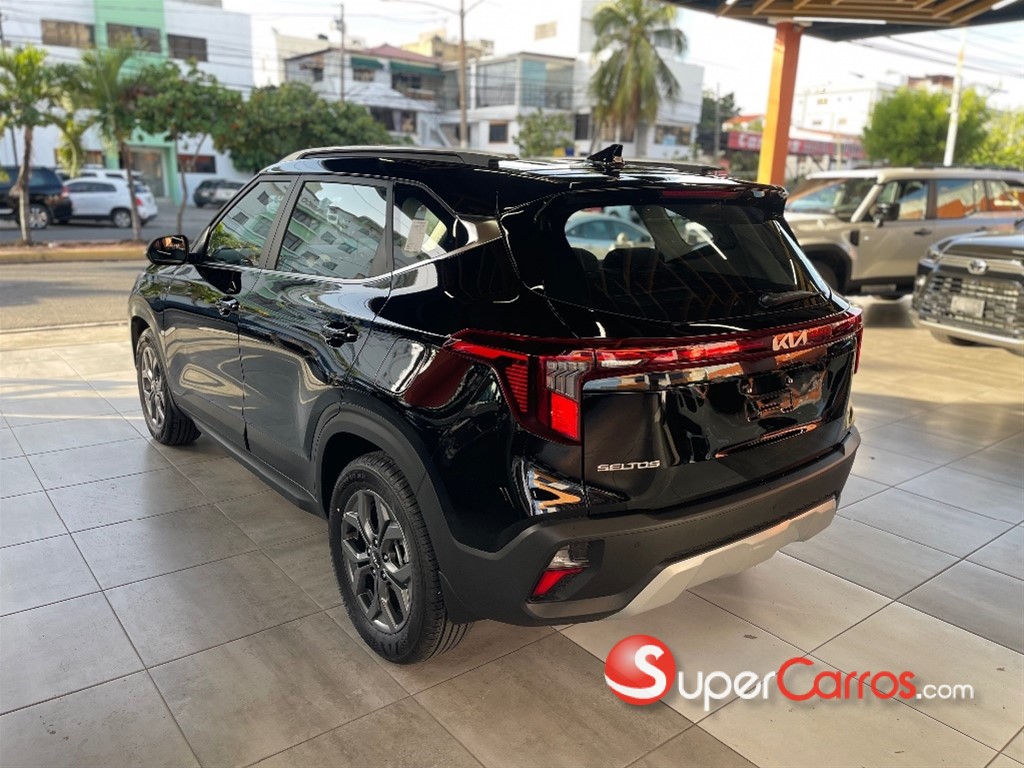 2027 Kia Seltos Luxury — foto 3 / 10