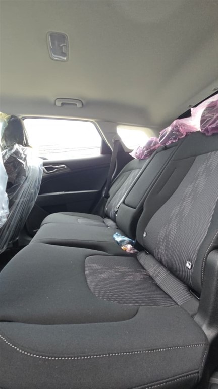2027 Kia Sportage Sport — foto 11 / 12