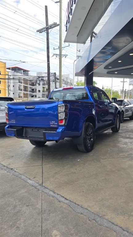 2027 Isuzu DMAX LSE — foto 8 / 8
