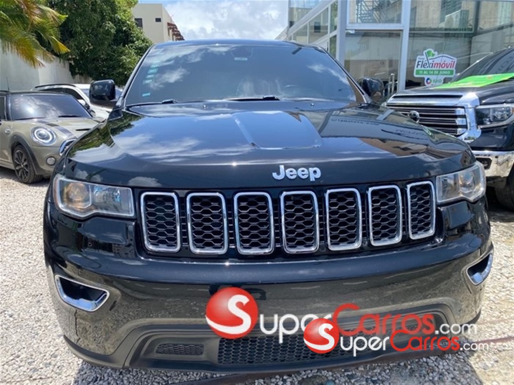 2018 Jeep Grand Cherokee Laredo — foto 2 / 12