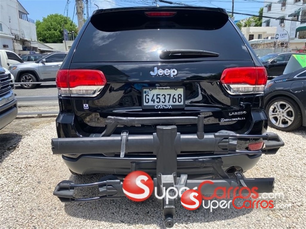 2018 Jeep Grand Cherokee Laredo — foto 11 / 12