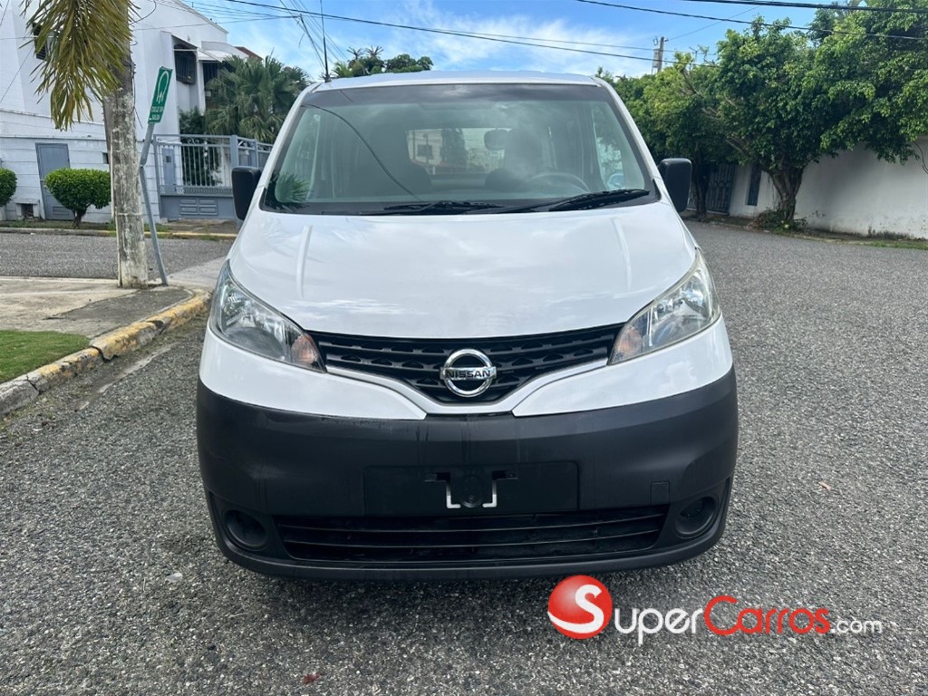 2020 Nissan NV 200 — foto 2 / 12