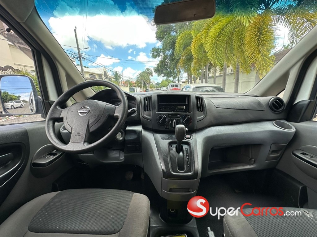2020 Nissan NV 200 — foto 10 / 12