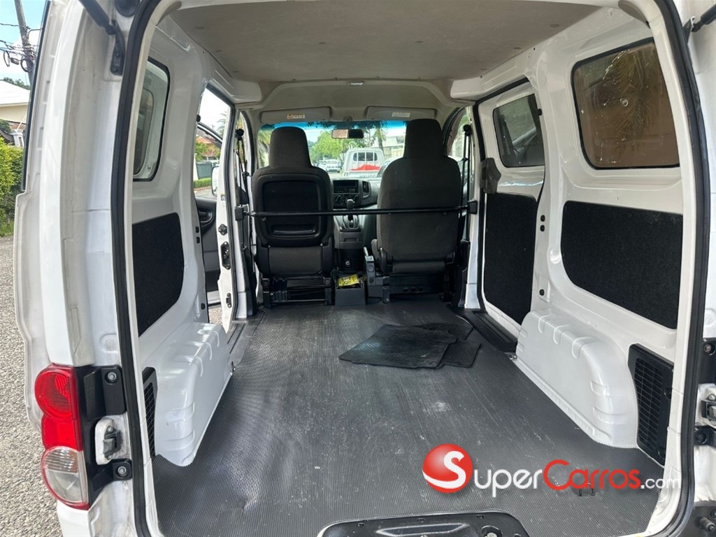 2020 Nissan NV 200 — foto 12 / 12