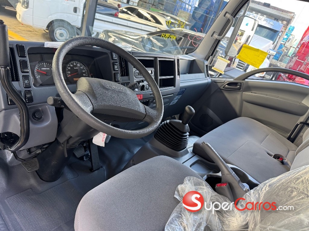 2027 Isuzu Volteo 4X4 — foto 7 / 8
