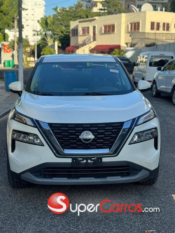 2023 Nissan Rogue SV — foto 2 / 12