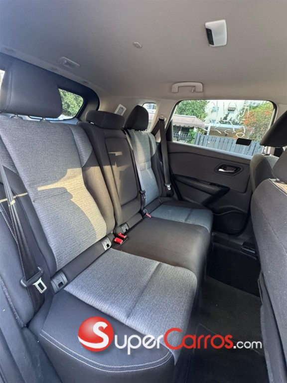 2023 Nissan Rogue SV — foto 10 / 12