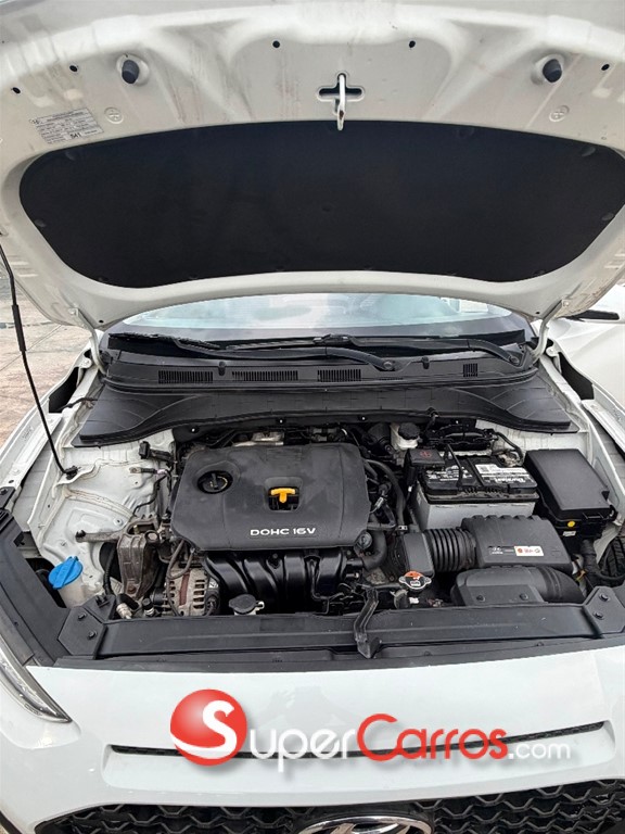 2021 Hyundai KONA SEL — foto 9 / 10