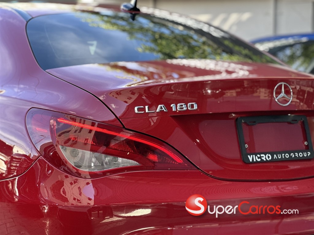 2016 Mercedes-Benz Clase CLA 180 — foto 4 / 12