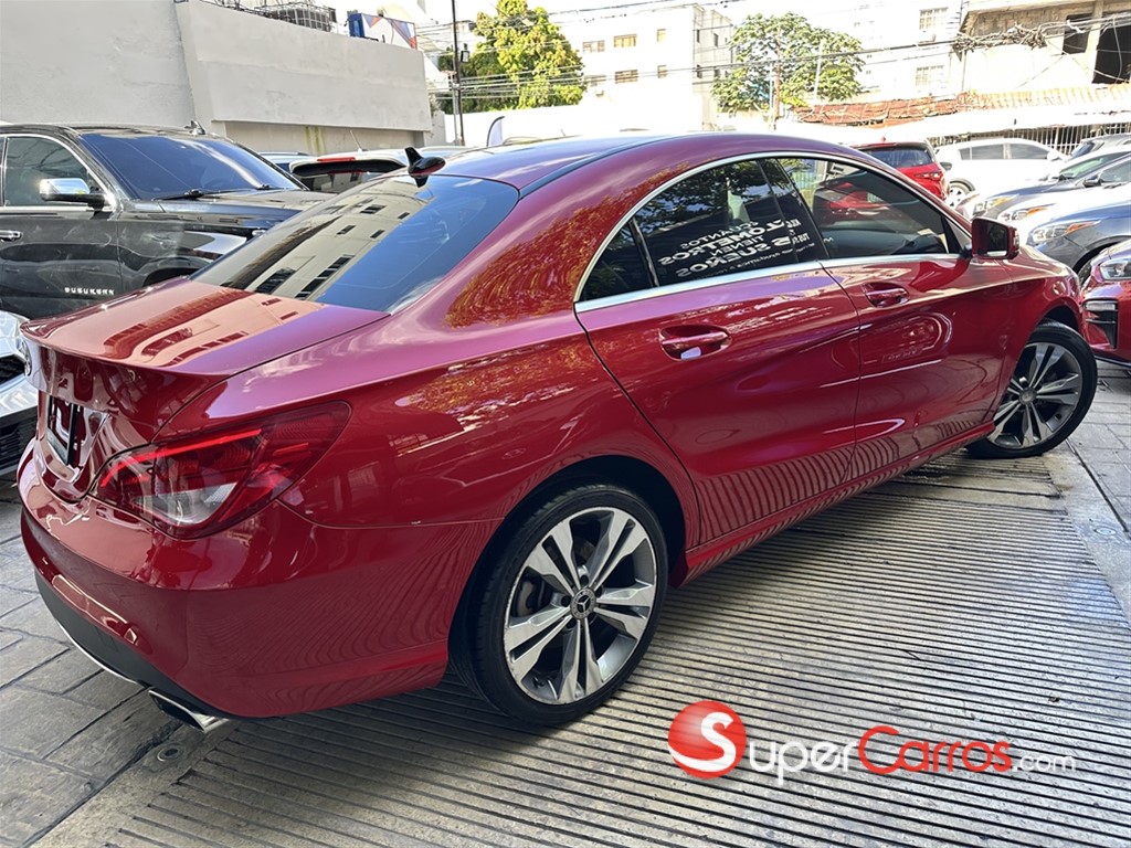 2016 Mercedes-Benz Clase CLA 180 — foto 5 / 12
