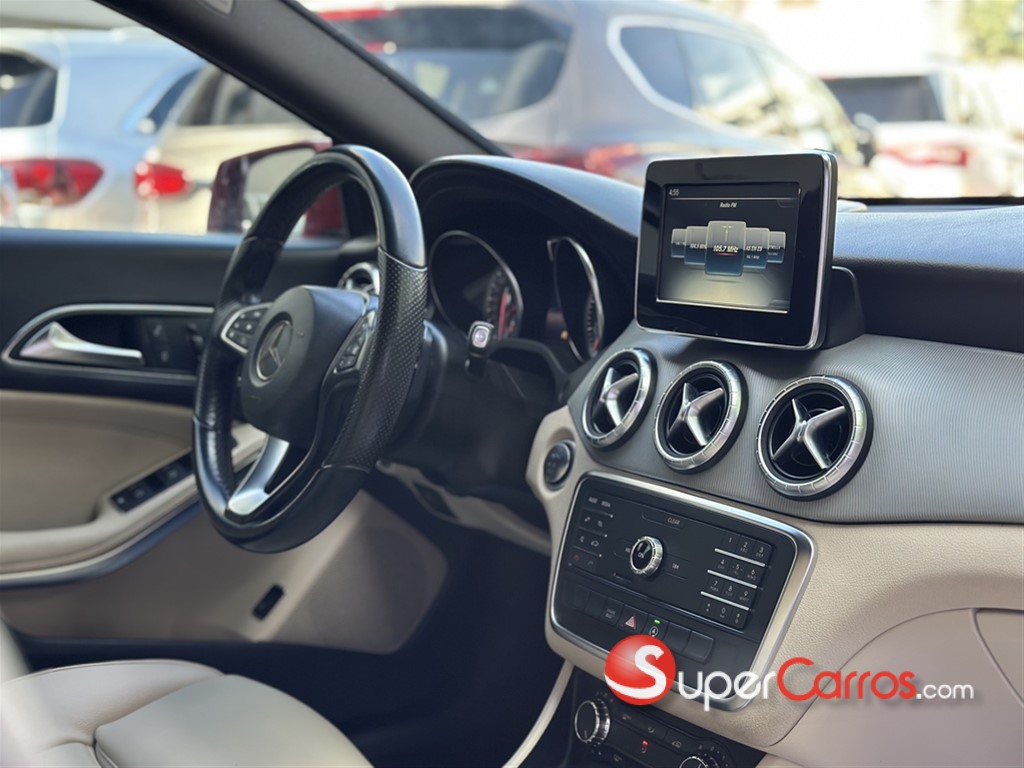 2016 Mercedes-Benz Clase CLA 180 — foto 8 / 12