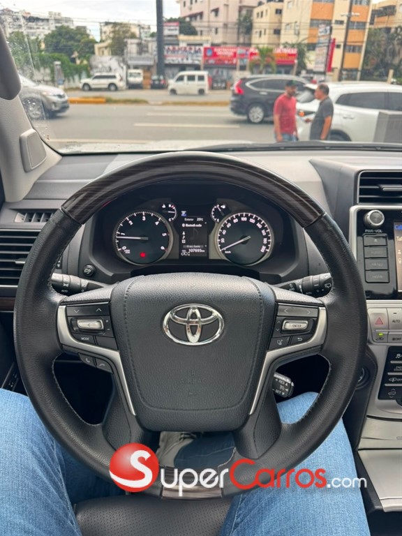 2020 Toyota Land Cruiser Prado VXL — foto 6 / 10