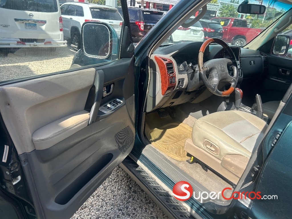 2003 Mitsubishi Motors Montero — foto 7 / 12